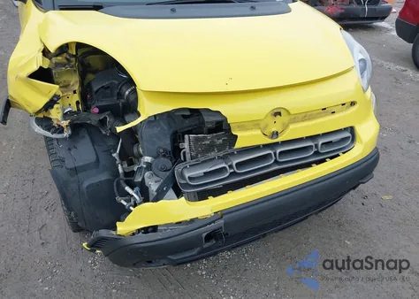 2019 Fiat 500L Trekking z USA, uszkodzony, nr VIN ZFBNFADH0KZ042437